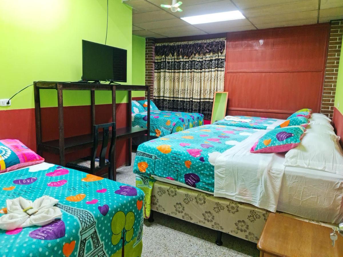 Hotel Kasa Kamelot Las Rosas Quetzaltenango Dış mekan fotoğraf